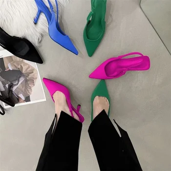 2023 Новата есенна Дамски обувки Модерен дамски обувки На висок ток с остър пръсти, Леки дамски сандали, Дамски обувки в модерния сексуалното ток 43